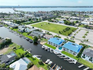 1705 SE 46th LN A, Cape Coral, FL 33904