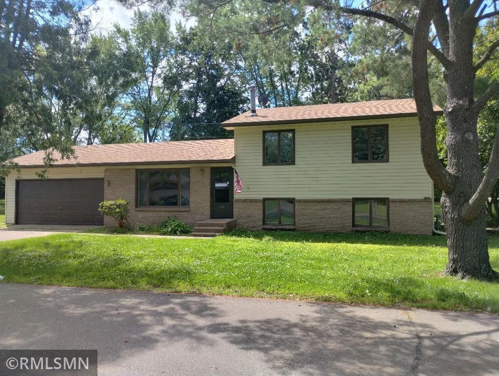 930 3rd Avenue NW, Pine City, MN 55063