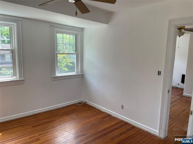 222 Glen Avenue Floor 2, Midland Park, NJ 07432