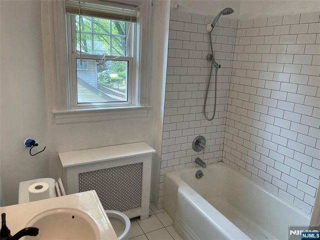 222 Glen Avenue Floor 2, Midland Park, NJ 07432