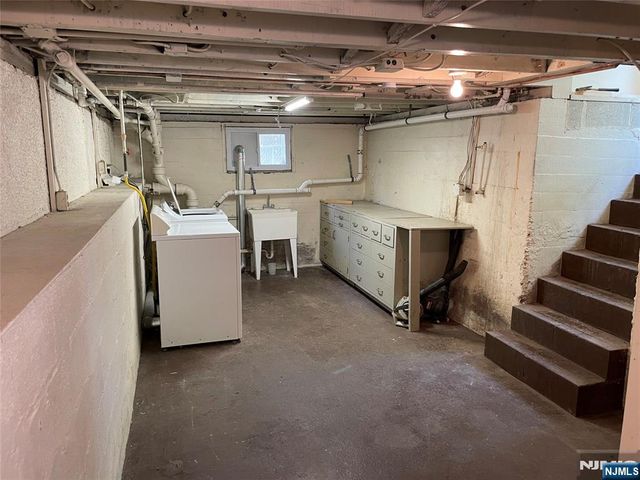 222 Glen Avenue Floor 2, Midland Park, NJ 07432
