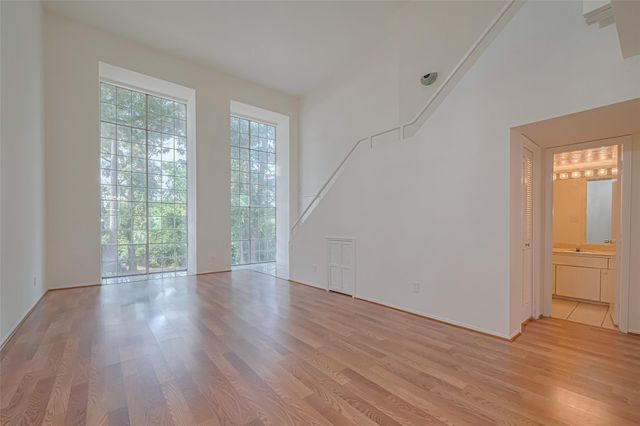 12633 Memorial Drive 250, Houston, TX 77024