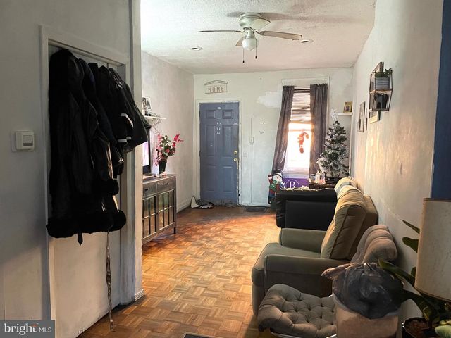 122 MAPLE ST, Reading, PA 19602