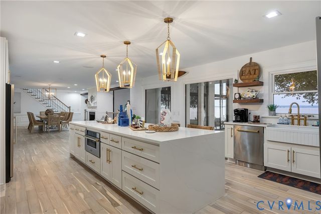 467 Daingerfield Rd, Tappahannock, VA 22560