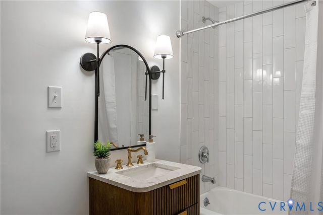 467 Daingerfield Rd, Tappahannock, VA 22560