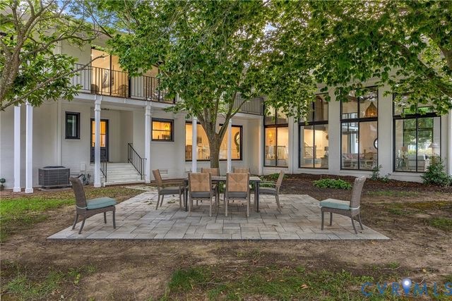 467 Daingerfield Rd, Tappahannock, VA 22560