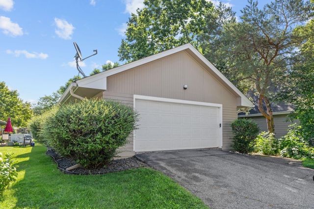 5530 Humboldt Circle, Minneapolis, MN 55419