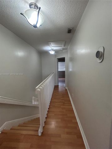 8260 NW 10th 7, Miami, FL 33126