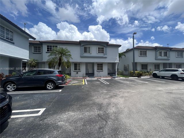 8260 NW 10th 7, Miami, FL 33126