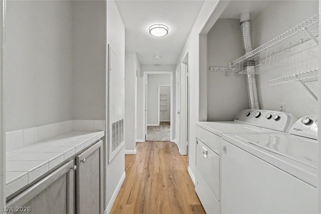 517 Indian Princess Drive 201, Las Vegas, NV 89145