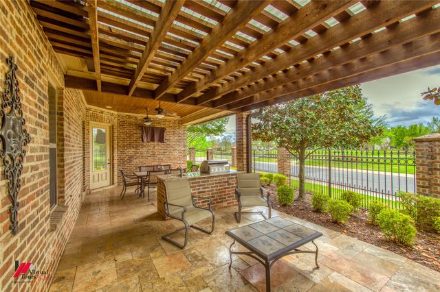 301 Cranbrook Court, Bossier City, LA 71111