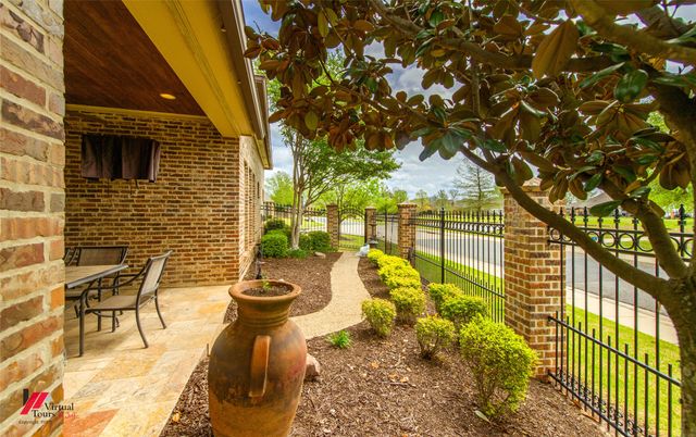 301 Cranbrook Court, Bossier City, LA 71111