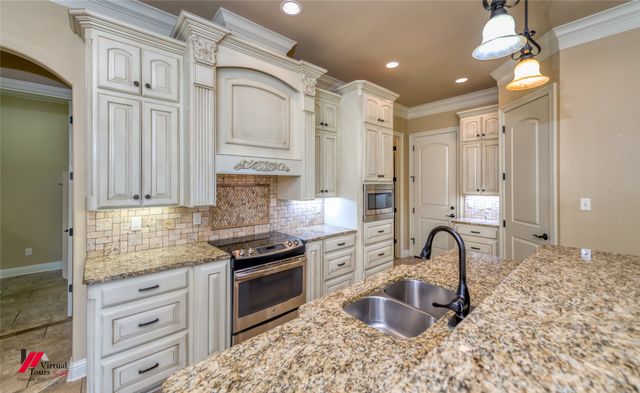 301 Cranbrook Court, Bossier City, LA 71111