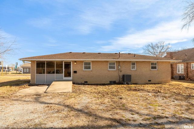 1110 N COURT Street, Marion, IL 62959