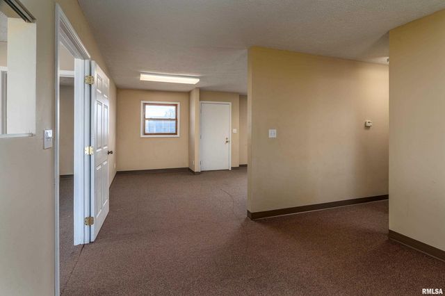 1110 N COURT Street, Marion, IL 62959