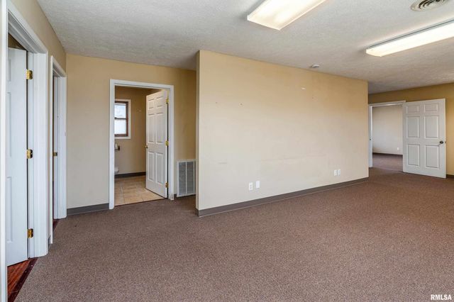1110 N COURT Street, Marion, IL 62959