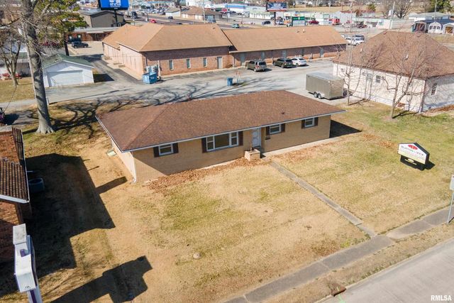 1110 N COURT Street, Marion, IL 62959