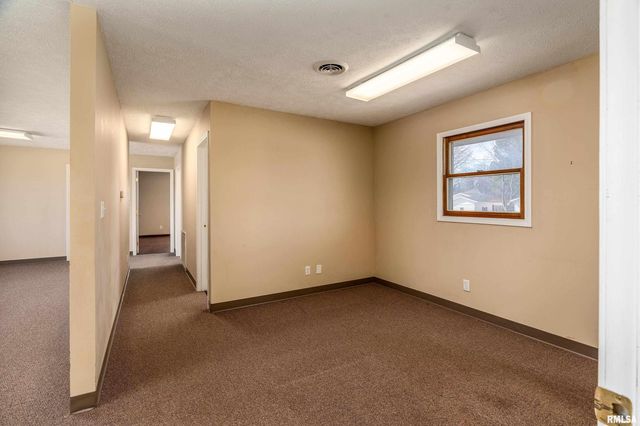 1110 N COURT Street, Marion, IL 62959