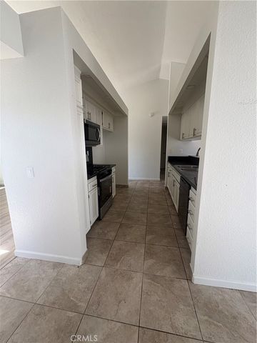 2137 Estrella Court A, Palmdale, CA 93550