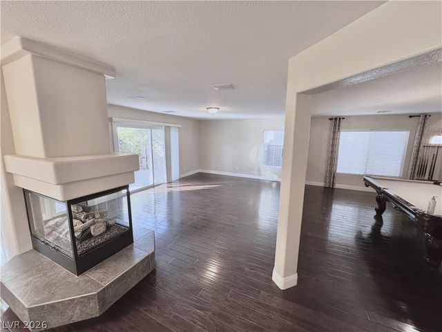 10919 Pentland Downs Street, Las Vegas, NV 89141