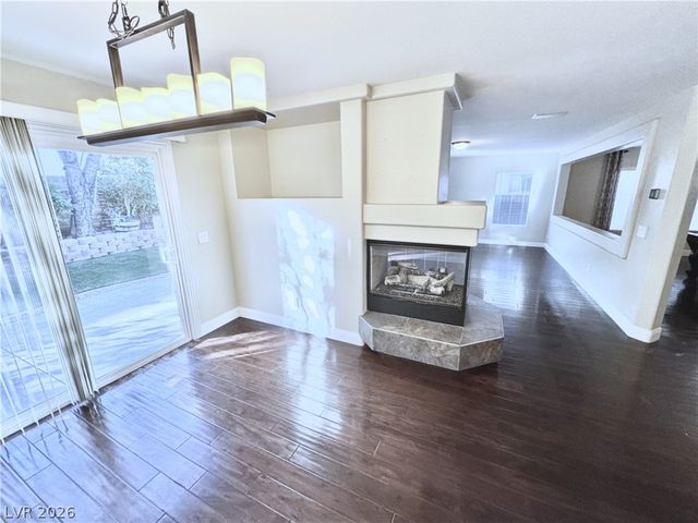 10919 Pentland Downs Street, Las Vegas, NV 89141
