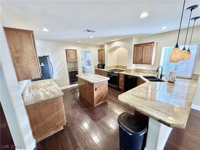 10919 Pentland Downs Street, Las Vegas, NV 89141