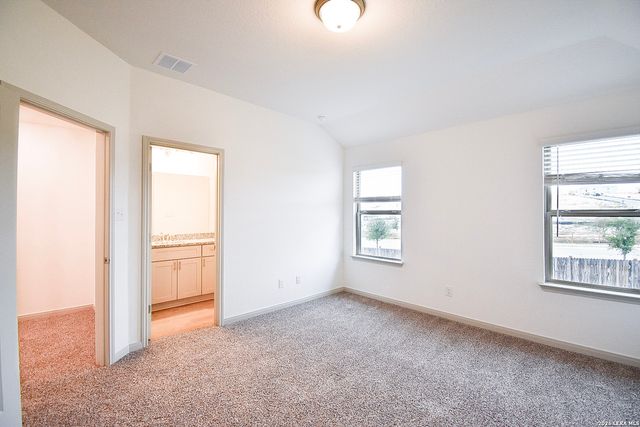 10211 Tulipwood Run Unit 102, San Antonio, TX 78252