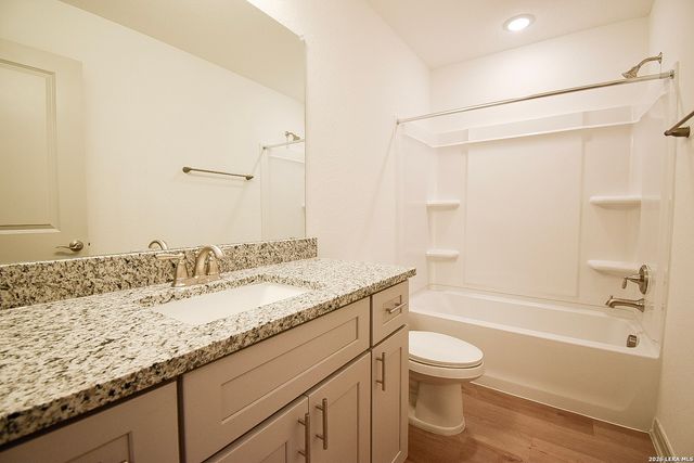 10211 Tulipwood Run Unit 102, San Antonio, TX 78252