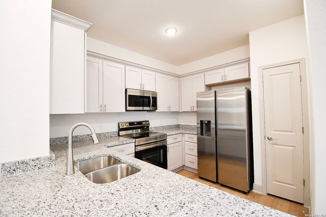 10211 Tulipwood Run Unit 102, San Antonio, TX 78252