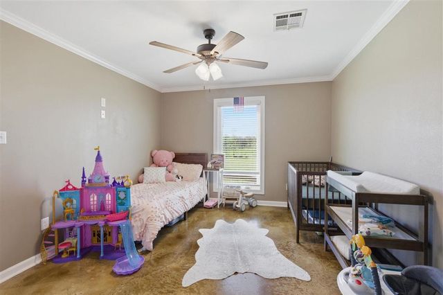 143 Pierce Ln, Hackberry, LA 70645