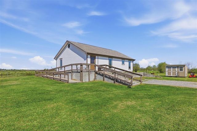 143 Pierce Ln, Hackberry, LA 70645