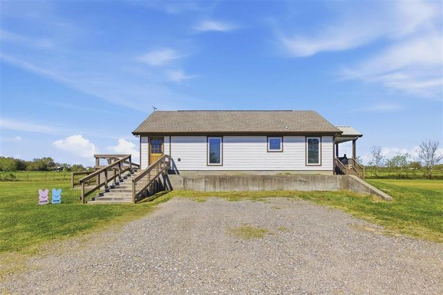 143 Pierce Ln, Hackberry, LA 70645