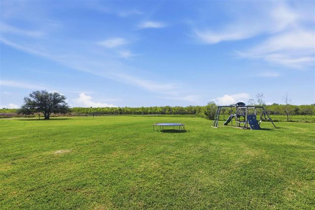 143 Pierce Ln, Hackberry, LA 70645