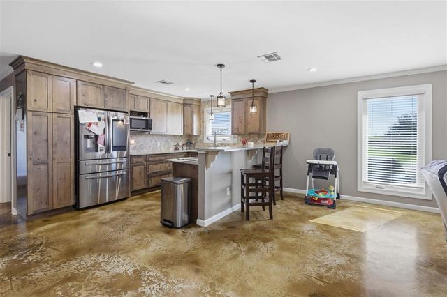 143 Pierce Ln, Hackberry, LA 70645