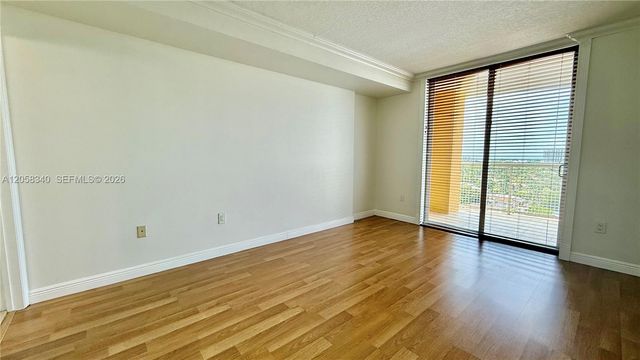 900 SW 8th Street 1501, Miami, FL 33130