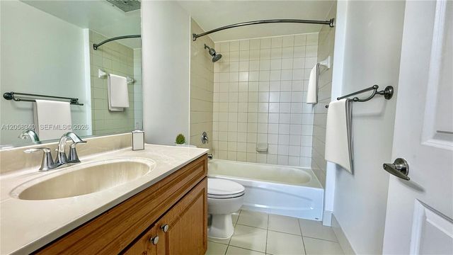 900 SW 8th Street 1501, Miami, FL 33130