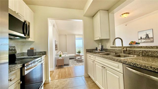 900 SW 8th Street 1501, Miami, FL 33130