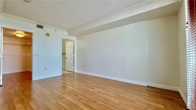 900 SW 8th Street 1501, Miami, FL 33130