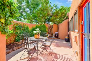 632 Old Santa Fe Trail 4, Santa Fe, NM 87505