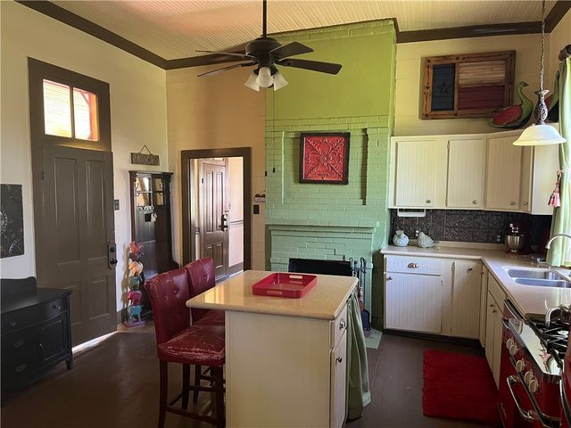 1100 Maple, Calvert, TX 77837