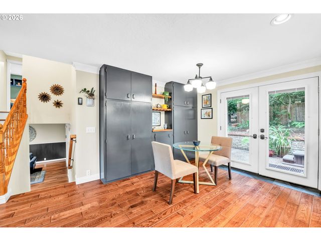 2897 TIMBERLINE Dr, Eugene, OR 97405
