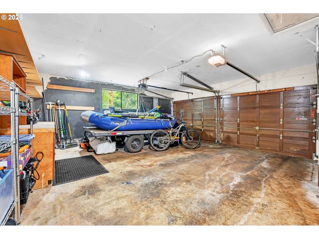 2897 TIMBERLINE Dr, Eugene, OR 97405