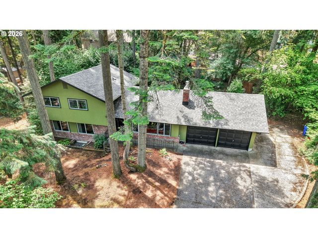 2897 TIMBERLINE Dr, Eugene, OR 97405