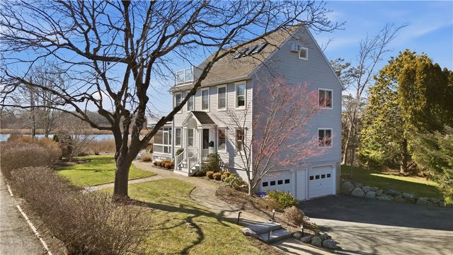 8 Key Court, Newport, RI 02840