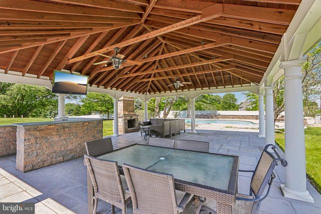 518 STONEY RUN RD, Spring City, PA 19475