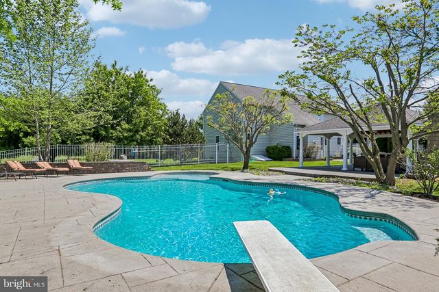 518 STONEY RUN RD, Spring City, PA 19475