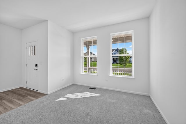 565 Arye Drive, Elgin, IL 60124