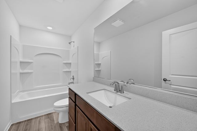 565 Arye Drive, Elgin, IL 60124