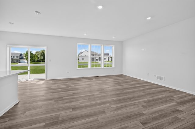 565 Arye Drive, Elgin, IL 60124
