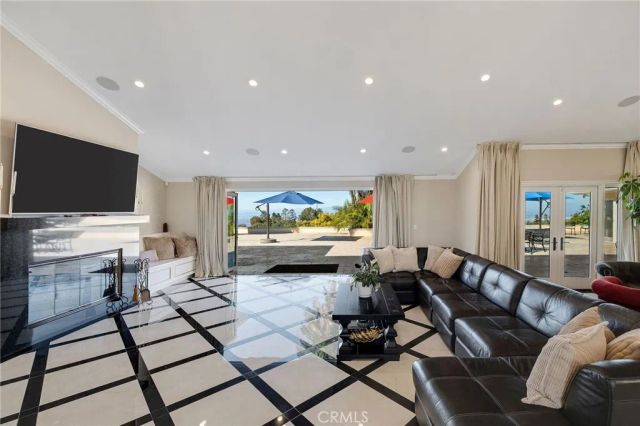 21 Coveview Drive, Rancho Palos Verdes, CA 90275